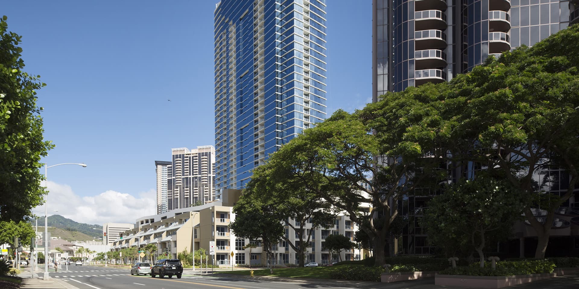 Keauhou Place seen from South Street by Restaurant Row.