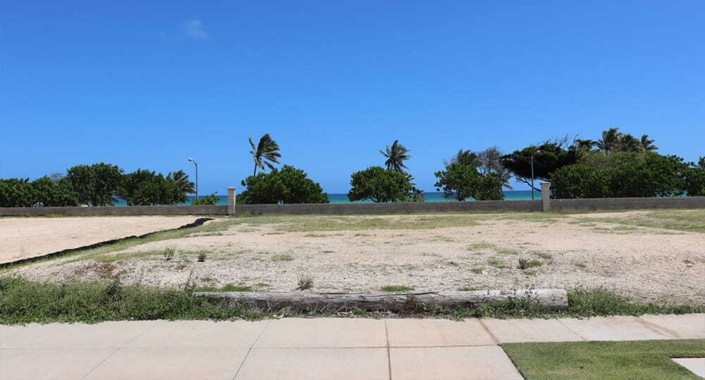Example of homesite with street level view of the ocean.